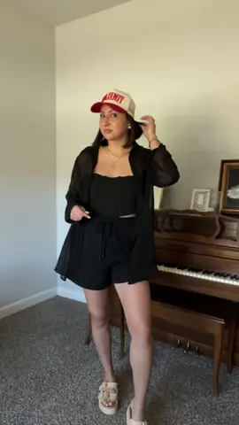 🍒❤️ — Here’s to a good ass mondayyyy #over30fashion #springoutfitideas #cutespringoutfits #casualoutfitinspo #whatiworethisweekend #howtostyle #momfashion #forthegirls #summeroutfitinspo #sahm @stevemadden @Amazon Fashion @Amazon Influencer Program 