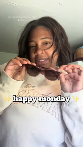 have a great day and make sure to hydrate!!! #sunnies #sunglasess #ttsrecharge #happymonday 