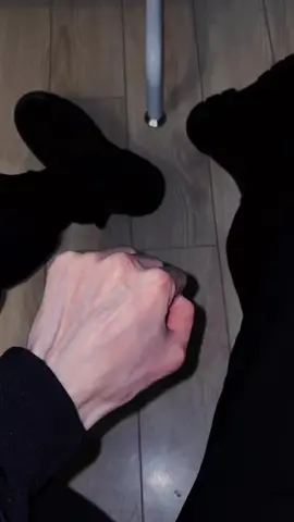 Nhìn cái tay mà mê 🤭 #chineseboy #handsome #taydep #beautifulhands #douyin抖音 #virall #foryou 