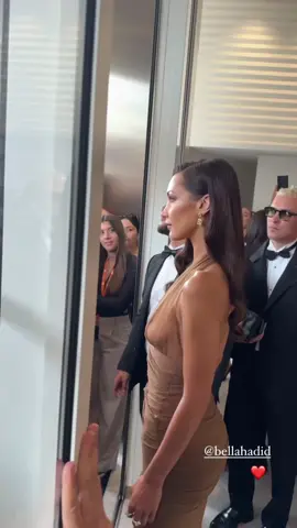 New//#Bellahadid leaving hotel in #cannes2024 !FAKE BODY!