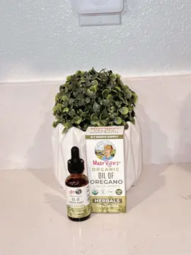 Detox @MaryRuth's #detoxdrink #detox #oreganooil #aceitedeoregano🌿 #desentoxicante #salud #candida #bienestar #ad #tiktokshop #fypシ゚viral #paratii #fy 