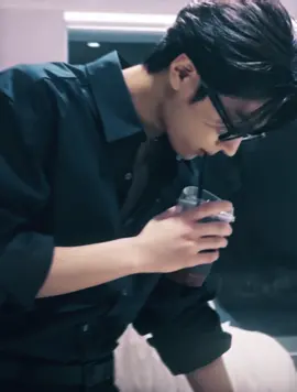 RICH BF BTW HIM WITH THE GLASSES IS EVERTHING #jay #enhypen #fyp 