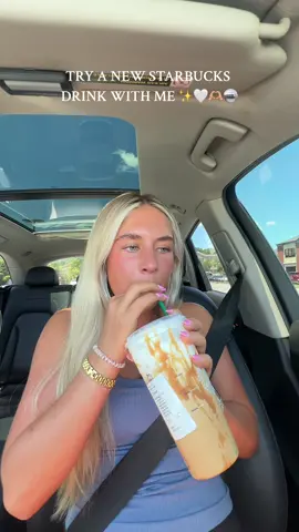 SO FREAKING GOOD @rileyydooleyy 👏🏼🩷 go try it out!!! #starbucks #starbucksdrinks #coffee #comewithme #Vlog 