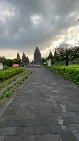 Candi prambanan #fyp #yogyaistimewa #jogja #yogyakarta #candiprambanan 