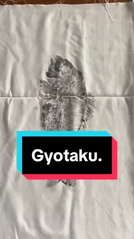 Introducing Gyotaku. Before to start is important to say.i use bit toxic ink so after the artwork I cleaned,cooked and enjoyed the fish for lunch.NOW… Gyotaku is a traditional Japanese art form that involves creating prints of fish. The term “gyotaku” comes from the Japanese words “gyo” (fish) and “taku” (rubbing or impression). It originated in the mid-19th century as a way for fishermen to record their catches. The process involves applying ink or paint directly onto a fish and then pressing paper or fabric onto the fish to create a detailed and accurate impression of its shape and texture. Gyotaku is not only a form of art but also serves as a historical record of different species and sizes of fish, making it valuable for both artistic and scientific purposes. Over time, the practice has evolved from a practical recording technique to an art form appreciated for its beauty and uniqueness. #art#artist#sumi 
