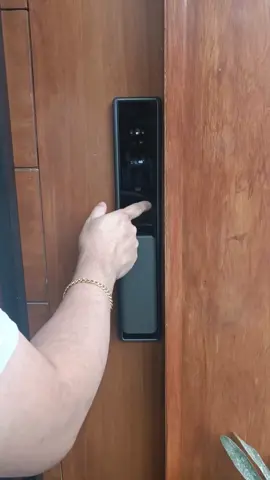 Fully automatic Smart Door Lock 3D Face Unlock Fingerprint Lock Remote Monitoring Intelligent Lock For Face Recognition Smart Lock With Camera Automatic Door Lock Main Door Unlocking With Camera Household Electric Smart Door Lock App Remote Unlock