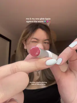i literally love this …. i put it even when im just bored 😆😆 @Romandstore #beautyph #liptint #romand #kbeauty #glossystain 