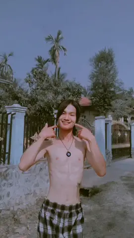 #မြင်ပါများချစ်မိစေ🖤 #foryou #foryoupage #tiktokmyanmar🇲🇲 #thankb4youdo #tiktokuni #ဆယ်လီမှအသဲပေးတာလား😔😑 #fyp 