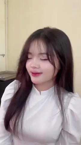 lênh đênh một ánh mây chiều biết cậu còn nhớ tui nhiều hay hongggg ?  kỷ yếu makeup look, tone hồng sữa quốc dân hợp mọi tone da, lên ảnh thì siêu trẻ siêu trong veo lun ạ 🤭 #makeup #tutorial #makeuptips #viral #xh #trending #beauty #hocsinh #kyyeu #student #beautyful #prom #partyninght #cute #foryou #fyp 