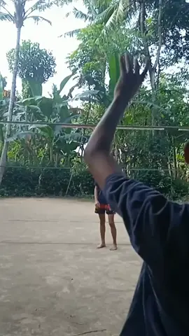 tubuh tidak tinggi tapi smash nya meledak#fypシ #story #volli #volliindonesia #volitarkam #volikampung #vidioviral #voliasikk #voliamoneiperte #voliballgarutbanyuremi