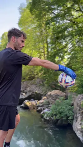 👀 𝗛𝗼𝘄 𝗺𝘂𝗰𝗵 𝗱𝗼 𝘆𝗼𝘂 𝘁𝗿𝘂𝘀𝘁 𝘁𝗵𝗲 𝗴𝗿𝗶𝗽 𝗼𝗳 𝘆𝗼𝘂𝗿 𝗴𝗹𝗼𝘃𝗲𝘀? 😅 🧤 RG Snaga Aqua model ! 🔝 Grip in all conditions 💦 ! 🧲 Sizes Available 5 - 11 ‼️ Born to be a keeper!!! #rg #rggloves #teamrg #rggoalkeepergloves #highqualitygloves #goalkeepergloves #Fit #Grip #AquaGloves #guantesdeporteros #fun #luvasdegoleiro #torwarth #torwarthandschuhe #guantesdearqueros #gkgloves #portiere #portero #guantidiportiere #gardiendebut #ilportiere #goalkeepers #porterodefutbol #goalkeeper