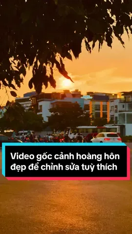 Video gốc cảnh hoàng hôn cực đẹp ở đường phố, mọi người lưu video gốc về chèn thêm nhạc thì chill luôn #thoquaychup #videogoc #hoanghon #đẹp #phongcanh #sunset #videogoc #xuhuong #trending #tips #tipquaychup #tipquayvideo #hocquayvideobangdienthoai #LearnOnTikTok #hoccungtiktok #shotoniphone 