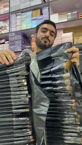 36 pice 24 pice.  Brush ket.   Available wholesale price #branded #online #cosmetics #makeup 