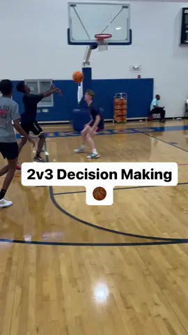 Improve your decision making with this delayed 2v3 drill🏀🔑 • • • #basketballtraining #basketballskills #basketball #basketballworkout #basketballtrainer #basketballtips #basketballcoach #basketballdrills #basketballtiktok #basketball🏀 