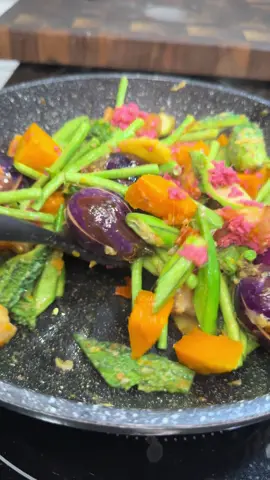 pakbet #pinakbet #pakbet #filipino #pinoycooking #pinoytiktok 