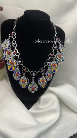 Collier Alya ✨ NOUVEAUTÉ DE CET ÉTÉ 2024 🔥😱 dispo sur notre site lien en bio! En argent blanc et corail brut! Les couleurs ressortent divinement bien !  #bijouxkabyle #bijouxkabyleenfrance #decorationkabyle #bijouxartisanaux #bijouxfemme #pourtoi #bijouxfaitmain #bijoux #amazigh #kabyle #berbere #mariagekabyle #marieekabyle #femmealgerienne #femmecanadiene #kabyle_girl #kabyle #kabylesdeparis♓️ #kabyledeparis 