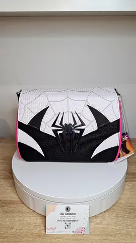 https://lsj-collector.fr  #loungefly #sacamain #handbag #crossbody #sacbandoulière #spidergwen #spidermanacrossthespiderverse 
