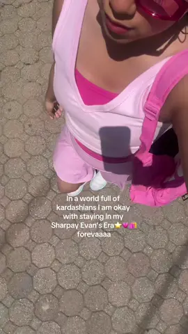 Thank you next💅🏽💕 #sharpayevans #2000s #foryoupage #pinkfashion #pinkoutfit #pinkobsessed #pinkfashion #diva #pinkaesthetic 