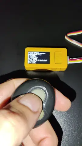 testando módulo RF433R no M5stikC plus2 #hacker #gadget #tecnologia #m5stickcplus2 