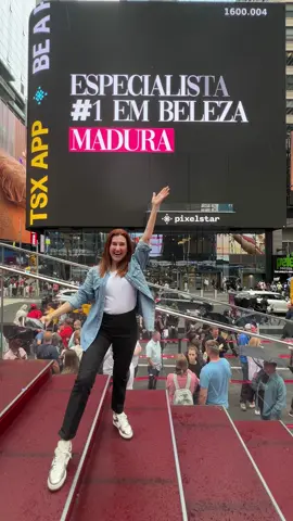 Drica Divina chegou na Times Square #nyc #ny #timesquare #newyork #sonho