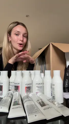 @Redken is doing a giveaway!!! T&C’s apply! Please see the link in my bio. #redken #acidicbondingconcentrate #giveaway #ad 