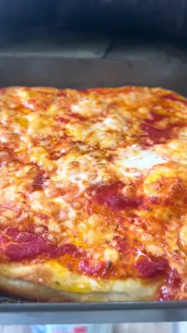 #pizza #pizzatime #fyp #sizzle #pizzaoven #foryourpage #crispy #pizzatiktok #gozneydome #pizzapie #sauce #crunch #gozneycollective #crunchy #foryou #foryoupage #viral #pizzaaddict #viralvideos #viral_video #pizzalover #pizzapizza #pizzaman #pizzamaking #brickcheese #sourdough #gregspizzajoint #cheese #cheesy #gozney #Foodie #biancodinapoli #biancodinapolitomatoes #gozneymakers #cheesepizza #panpizza 