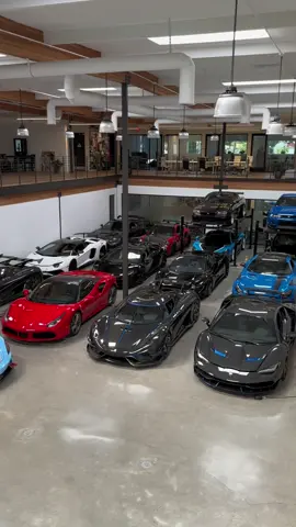 Not many garages better then this #mclaren #pagani #cars #car #carsoftiktok #cartiktok #cartok #supercar #supercars #hypercar #foryoupage 