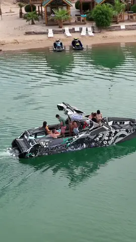 🌞🏄‍♂️ Summer is calling, and so are the waves! 🌊And guess what? We still have limited build slots available for this year! Don't miss your chance to ride in style. 🚤🔥 #LuxuryLifestyle #CruiseInStyle #BeyondTheOrdinary #PavatiLuxury #PavatiBoats #aluminum #BoatLife #ALSeries #CraftedToPerfection #100percentaluminum #LakeDays #LuxuryBoating #PAVATI #rarebreed #UnmatchedQuality #LakeLife #WakeLife #endlesswave #readyforsummer #PavatiWakeBoats #LuxuryOnWater