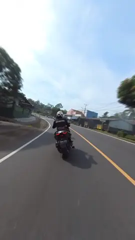 selatan memang menggoda #touring #motovlog #motoranmen #insta360 #insta360motorcycle #