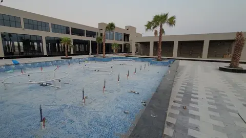 فني ومهندس كافة انواع برك السباحه الخرسانية بكافة انضمتها (اسكيمر _ اوفر فلو _ انفنتي _ جاكوزيات حار وبارد _ العاب مائية _شلالات بأنواعها  _نوافير بأنواعها ) (إشراف _تنفيذ ) (أنشاء _ تأسيس _ تمديد _ تركيب فلاتر ومضخات _ تركيب جميع انواع السخانات وأجهزة تبريد المسابح واجاكوزيات  _ تركيب جميع أجهزة البخار والساونا _ مع جميع اكسسوارات المسابح من لمبات وسلالم والى آخره  )  خبرة ودقة في العمل 