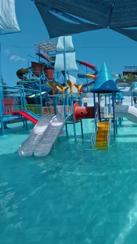 Perfect place to escape! Hadir dengan konsep yang baru, Mendekatkan diri dengan alam, Menciptakan pengalaman yang luar biasa, Rasakan sesuatu yang berbeda, Temukan keindahan dari setiap sudutnya, Datang dan temukan pengalaman terbaikmu!