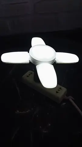 Lampu bohlam led bentuk kipas, dapat dilipat hingga 90 drajat, tersedia beberapa watt,  28,30,35,40 watt, cek dikeranjang #lampubohlam #lampukipas #lampukipasled #lampuledkipas #tiktokvideo 