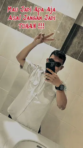 Plis don’t be god 🙏