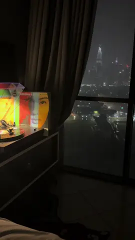 Puisi Tentang Seseorang - feat Dian Sastro~ Ada Apa Dengan Cinta  (Bonus Track) #vinylrecord #vinylrecordcollection #turntable #piringhitam #audiotechnica #vinylmalaysia #lp #vinylindonesia #vinylalbum #adaapadengancinta #diansastro #diansastrowardoyo #melly #mellygoeslaw #aadc 