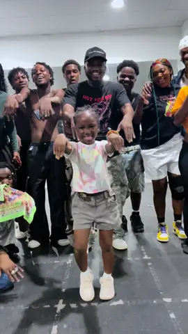 OMG 😱 I’m blessed 😭❤️ i had the chance to dance with @Mr.Drew this is amazing you would love to watch🫶🏼💯 @Swandy_Ricky  #explore #tiktok #fypdance #dancefyp #dance #swandy_ricky #davidaadom @BhardWood 💫 Tyga 💎 @Esi_Akessewa🧸🎀🦋💜 @Messiah🇬🇭🇺🇸 @¢αмєℓєση 🇬🇭 @Barbie🤍 @INCREDIBLEZIGI 🇬🇭🐐 