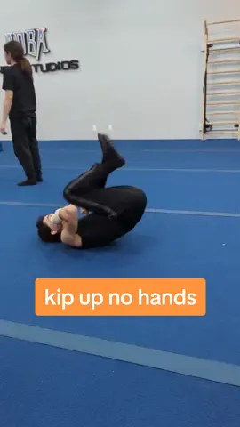 1st try of the day. but took maybe 40 tries over 4 months  #kipup #kickup #kipupchallenge 