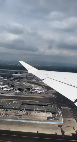 Takeoff from Frankfurt✈️ #aviation #aviationlovers #trend #trending #reisen #travel #travellove #plane #planespotting #tiktok #airportlife #vibes #airportvibes #feelings #video #fyp #fy #flugzeug # @Lufthansa #lufthansa #frankfurt #crj #pilot #pilotlife #traveltiktok #takeoff #frankfurtflughafen #flughafenfrankfurt #flight #sky #aussicht #enjoy #view #fly 