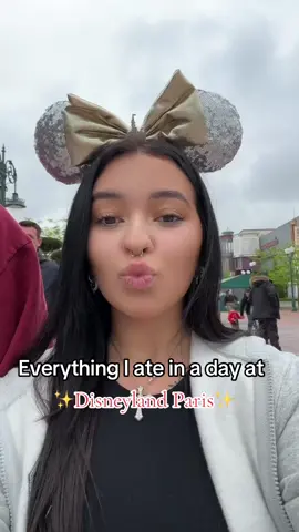 It was raining all day so now i kinda have a cold so if i sound a lil sick thats why 😭😭#disneyparis 