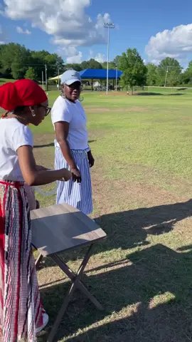 Family Funday Game of Ring Toss! ☀️🔄😊 #unityevents #family #Summer #israelites #iuictupelo #fielddaygames #ringtoss 