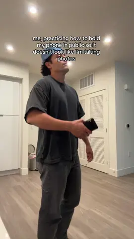 phones dont fit in pockets anymore #fypシ #relatable #millennial #millennialsoftiktok 
