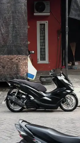 wOOw #fyp #foryoupage #xyzbca #pcx150 #pcxproper #pcxmodifikasi #pcx #motorkokpcx #madiun24jam #sadvibes 