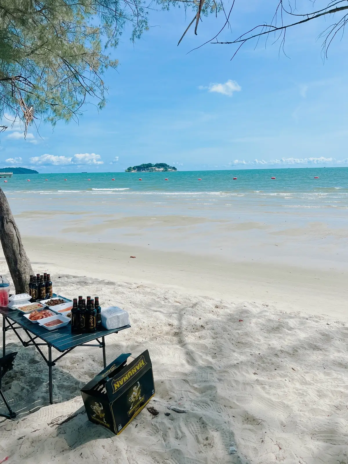 នឹកមឹកអាំងជាប់មាត់ឆ្នេរ 🥹✨🌊🌴 #កំពង់សោម #ដួងចិត្ត #ឆ្នេរអូរត្រេះ #sihaknukvile 