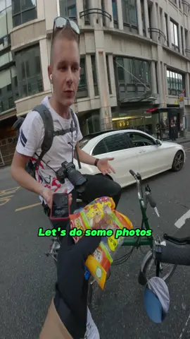 Just two dudes sharing baked goods and some sweets over an impromptu photoshoot 🖤 I stumbled across @maxionefilm in the wild and this is how it went! Check him out! ☝🏼 Myself and my housemates are BIG fans of Max. Can i get a “big up max” in the comments :) Love you x Reupload because the sound got removed :( #triumph #bonneville #triumphbonneville #customtriumph #triumpht120 #motorbike #motorcycle #scrambler #biker #custombike #custommotorcycle #classicmotorcycle #caferacer #wholesome #feelgood #triumphscrambler #london #gopro #harveyridesbikes #photo #photography