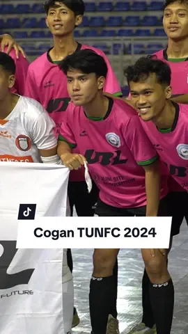 Terpesona... Siapa nih disini yang nunggu mimin spill cowo Futsal di TUNFC 2024? 🤔 Next mau spill team mana lagi⁉️  #TUNFC2024 ##TUNFC#PlayTheGameFeelTheSpiritBeTheChampion #DariTelkomUntukIndonesia #TournamentKampus #TournamentFutsal #Futsal #kampus