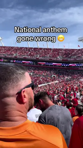 😱#fypシ゚viral #trending#plane#national#anthem#nationalanthem#flyover#bucs#tampa