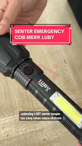 Senter satu ini cocok untuk kalian yang suka petualangan, sudah dilengkapi berbagai mode 💁‍♀️ dimmer, SOS bahkan emergency lamp ! 🤩 #lubysenter #lubysentertangan #sentertangan #sentertanganled #sentersuperterang 