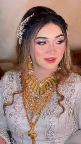 My favourite @🎀  Roshni  🎀  🤍😍 #fyp #fypシ #viral #tiktok #foryoupage #viralvideo #chittagongwedding #foryou #fyppppp 