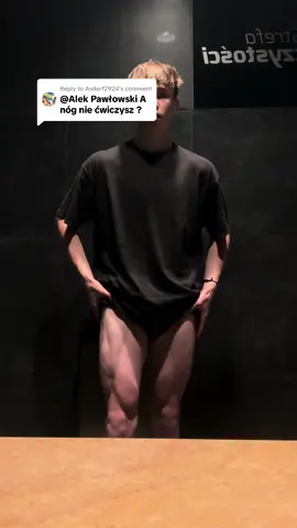 Replying to @Asderf2924  coś tam ćwiczę #gym #dc #fyp #GymTok #Fitness 