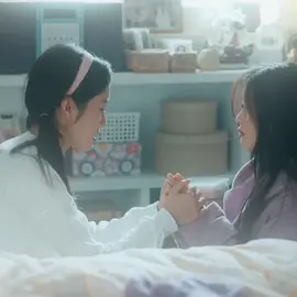 #BORA + #YEONDU — i love how the cc looks so cute on thsi edit😭😭 #xyzbca #viral #madelyswr #sillyedit #20thcenturygirl #naboraedit #bff 