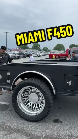 Congratulations to our great customers from Miami, Florida on your 2024 Akins Ford F450 Western Reserve Edition! They saw this lot build with the standard dually bed on TikTok and wanted to take it to the next level with an ER @cmtruckbeds that they plan to wrap to match their horse trailer! 2.5” @readylift #leveledon37s and 24” @jtxforged wheels 💎 @wildwillies_customaccessories  @akins_ford @alumiduty #f450  #realdealneal #akinsford #superduty #starwhite #powerstroke #jtxforged